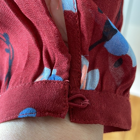 Dress with long sleeves Color- Red/Blue/Black Size-Medium NWOT - Picture 5 of 15